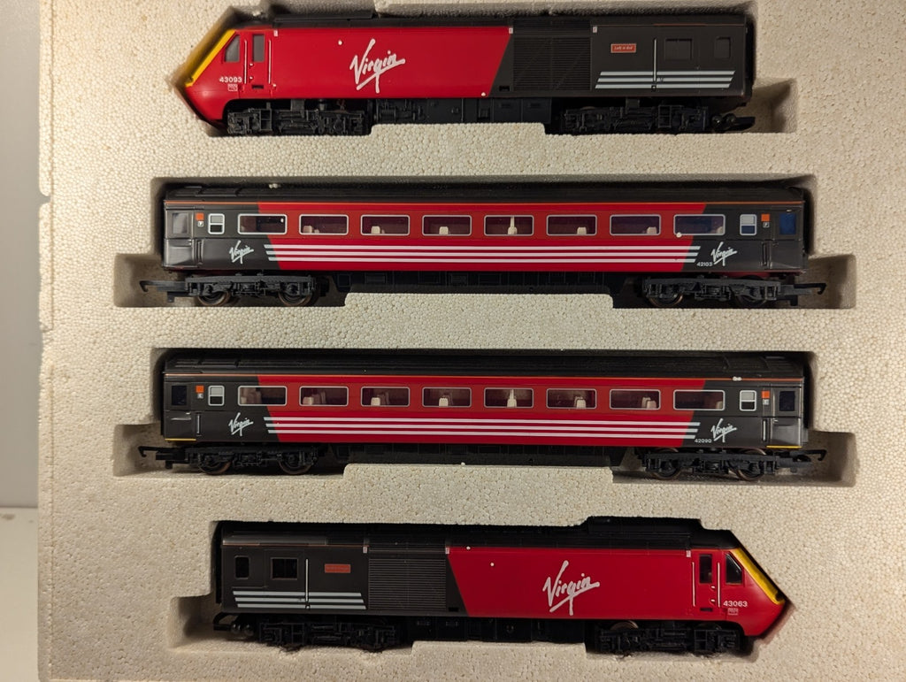 Hornby R2045 OO Gauge Virgin Trains 125 High Speed Train Pack