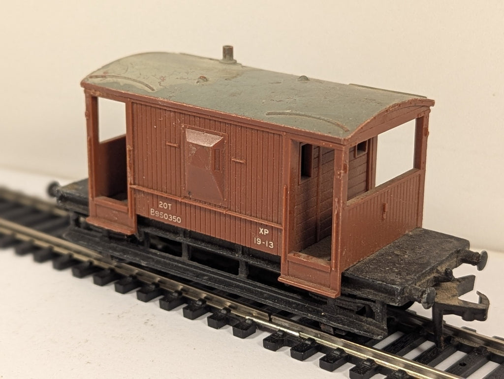 Hornby Dublo OO Gauge BR Standard 20T Brake Van