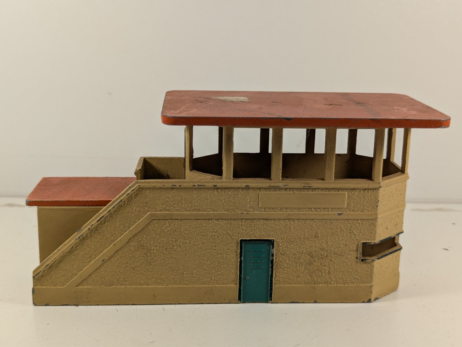 Hornby Dublo D1 Signal Cabin OO Gauge