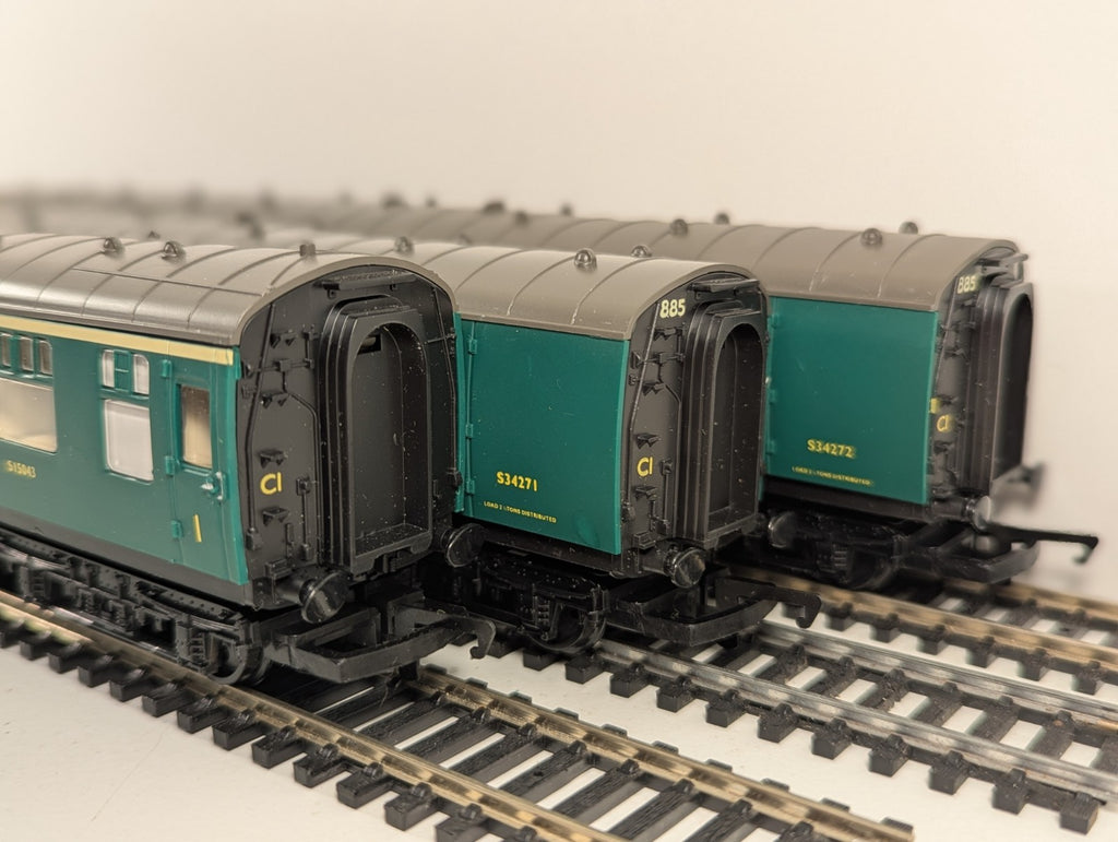 Hornby R.2082 BR Schools Train Pack