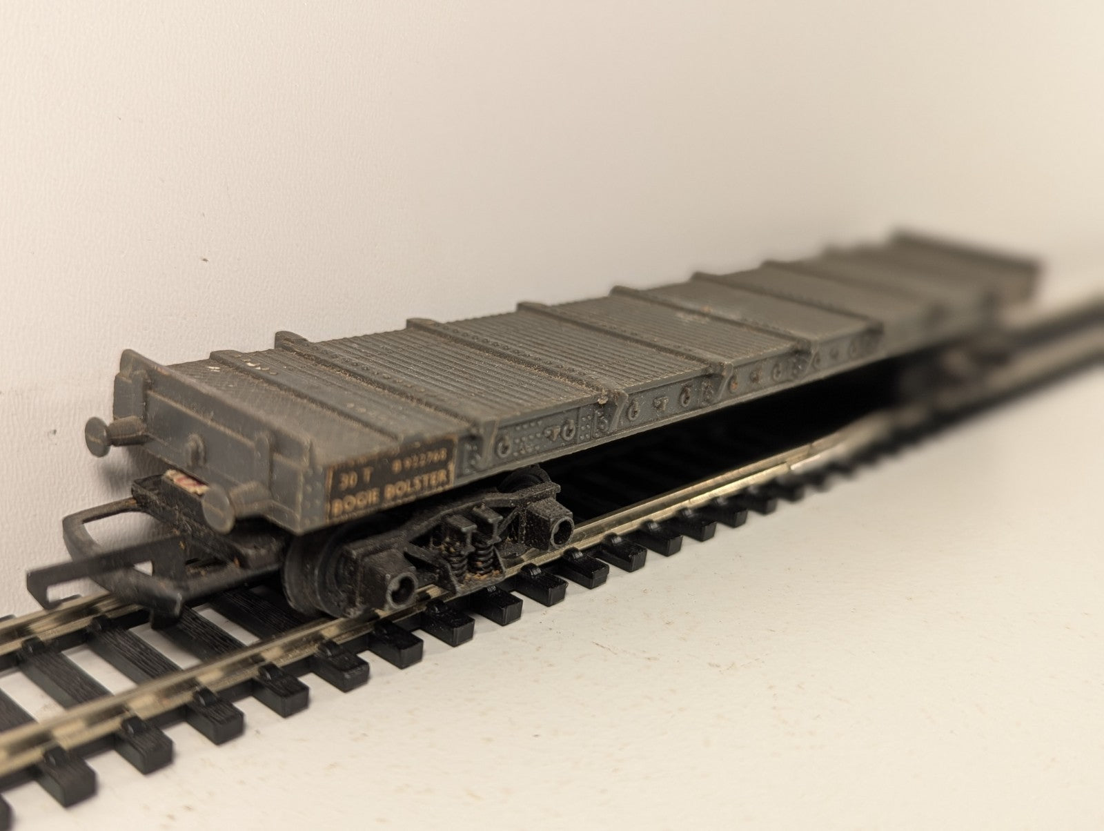 Playcraft Railways OO Gauge 30 Ton Bogie Bolster Wagon