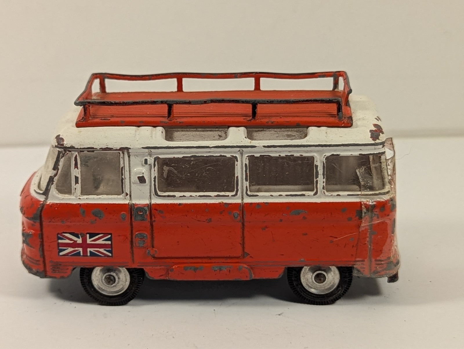 Corgi Toys 508 Holiday Camp Special Commer Bus 1:43 Scale