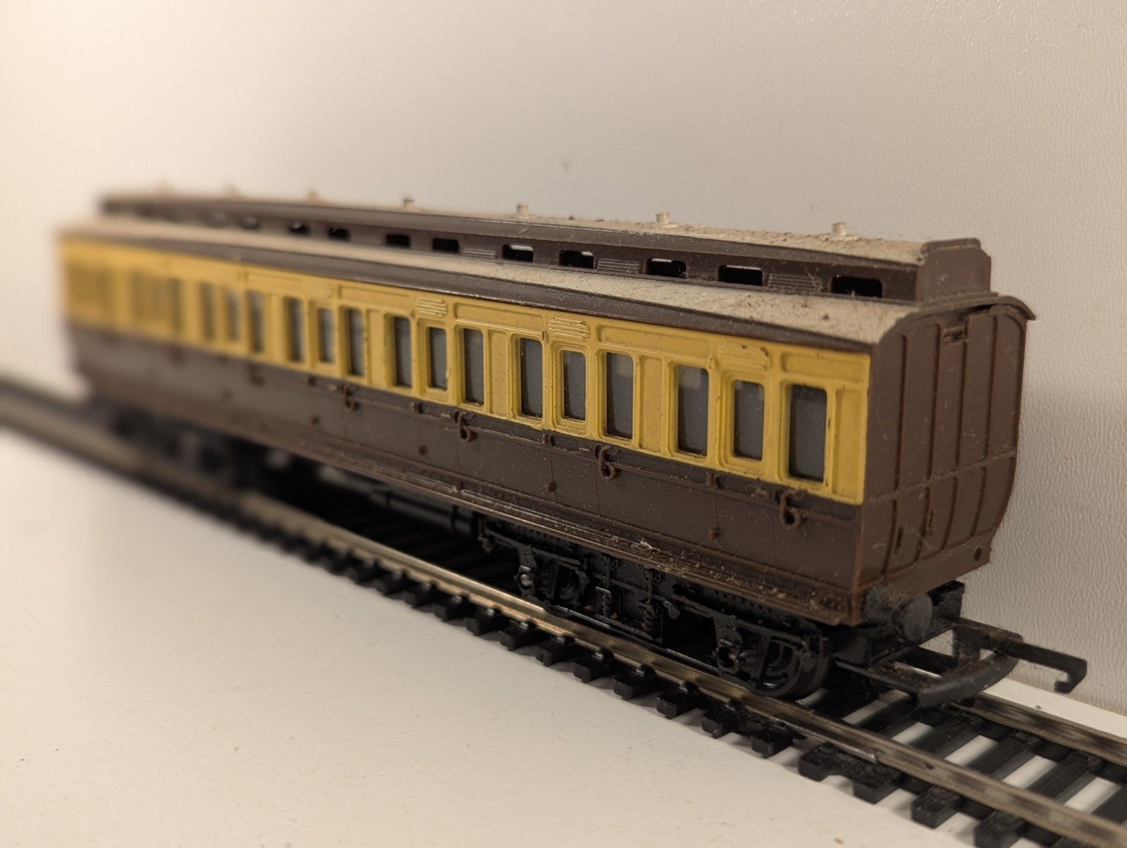 Tri-ang R332 GWR Clerestory Third Class Coach OO Gauge