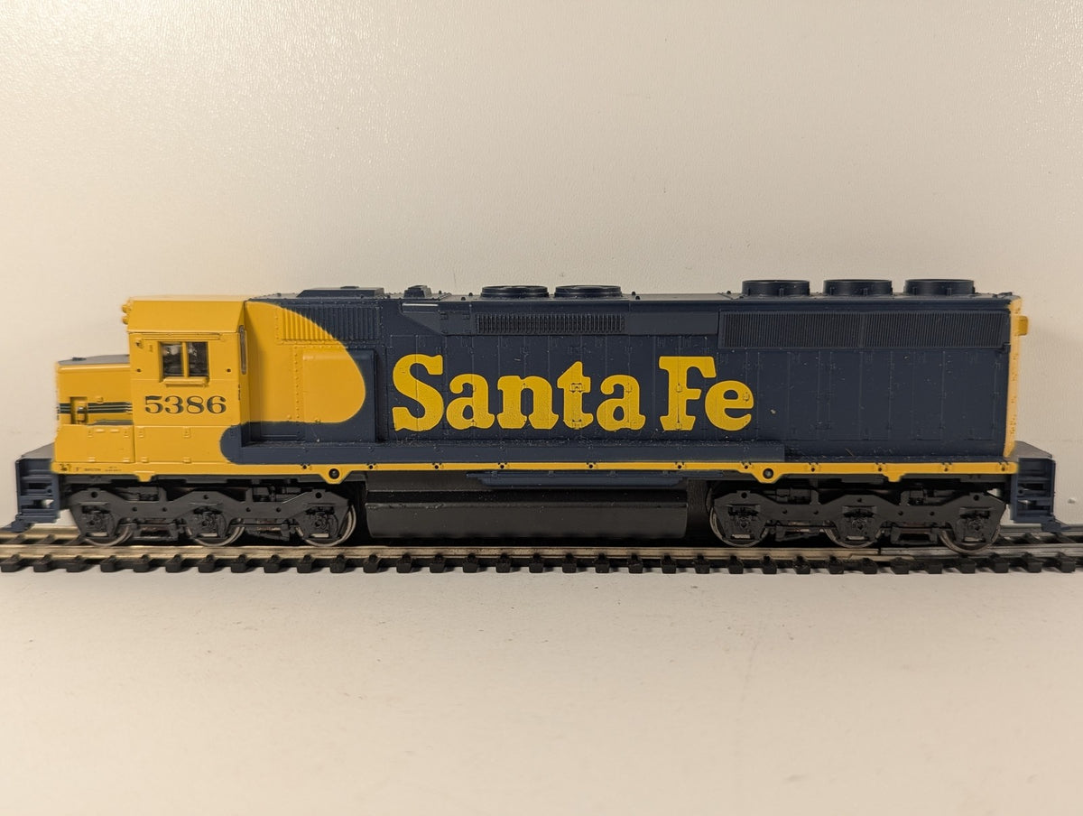 Athearn HO Gauge SD45 Diesel Locomotive 5386 Santa Fe Blue & Yellow 4173