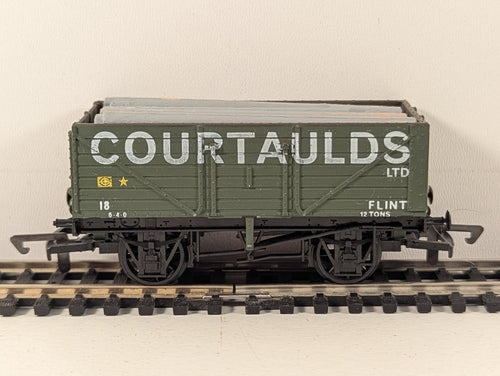 Dapol B169 OO Gauge Courtaulds 7 Plank Wagon - Boxed