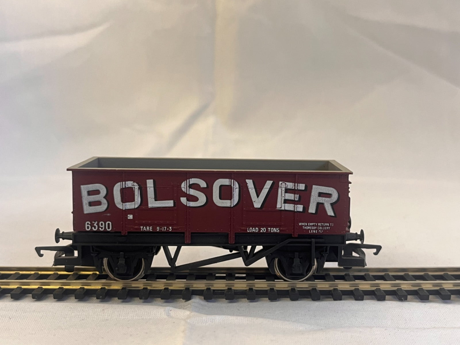 Hornby Railways Bolsover Steel-Sided Mineral Wagon