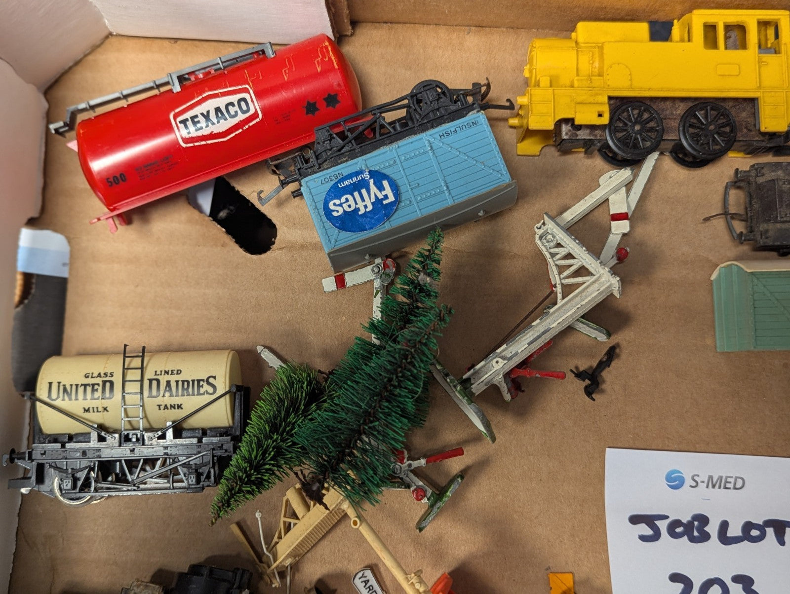 OO Gauge Job Lot of Model Railway Spares - Lot 203
