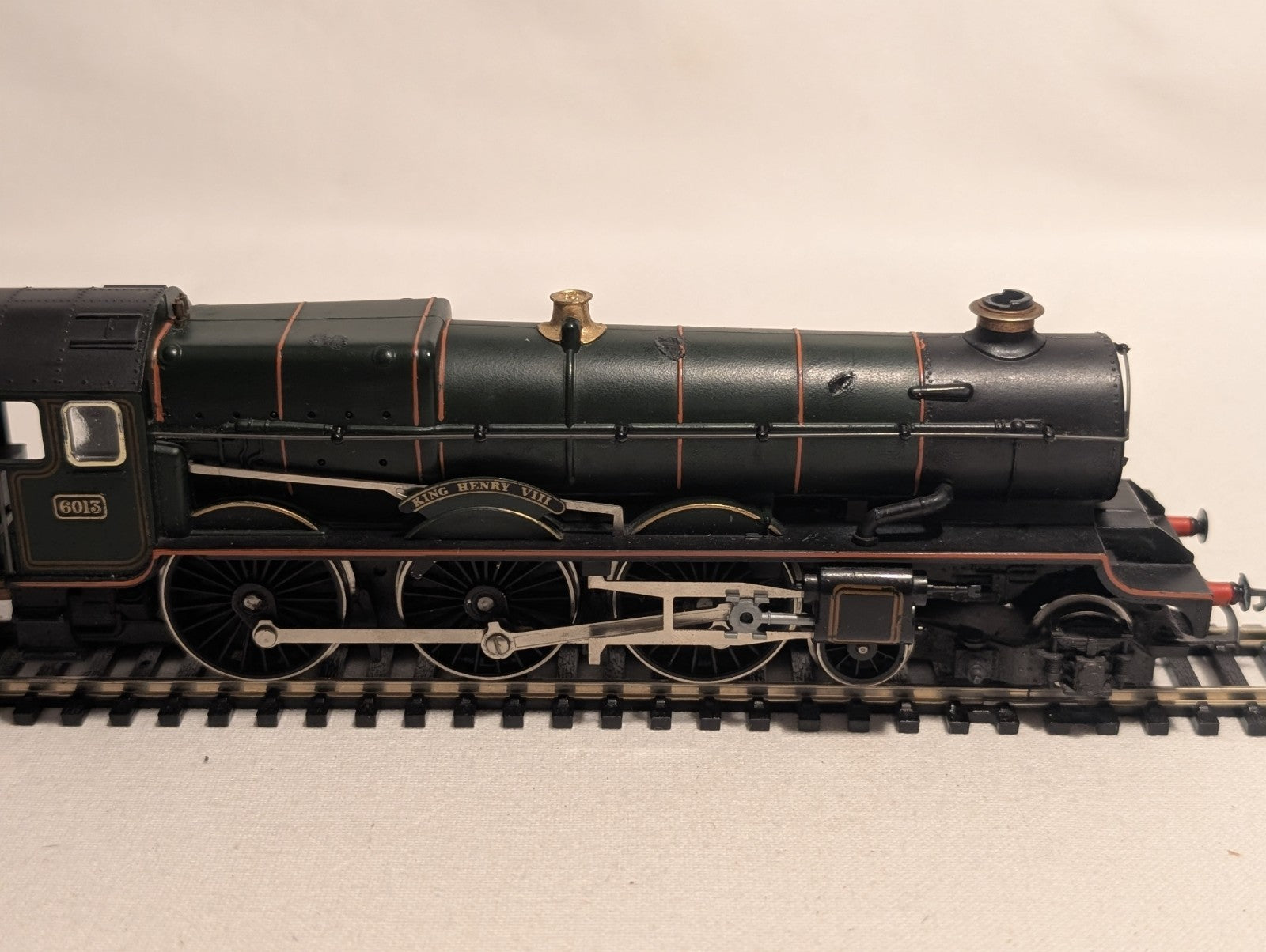 Hornby Railways R349 “King Henry VIII” – King Class 4-6-0