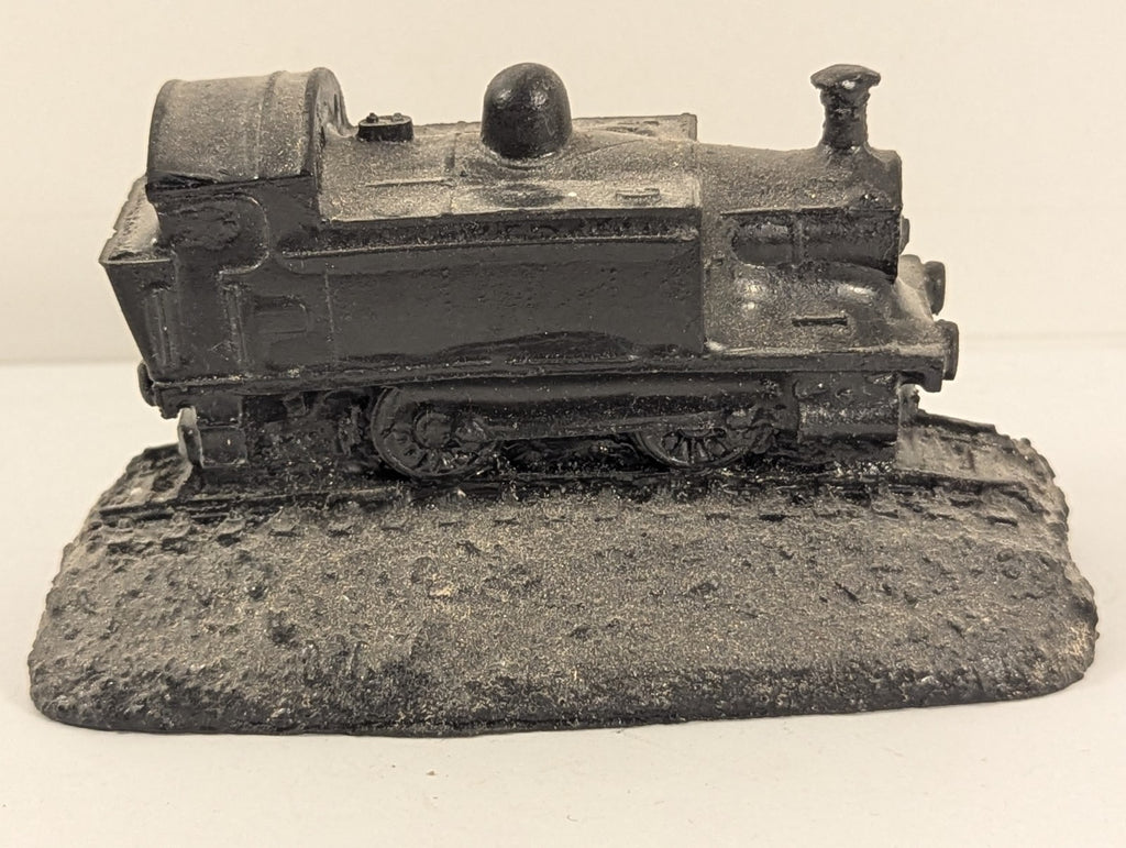 Kingmaker Handmade Coal Sculpture Dock Tank Engine Ornament
