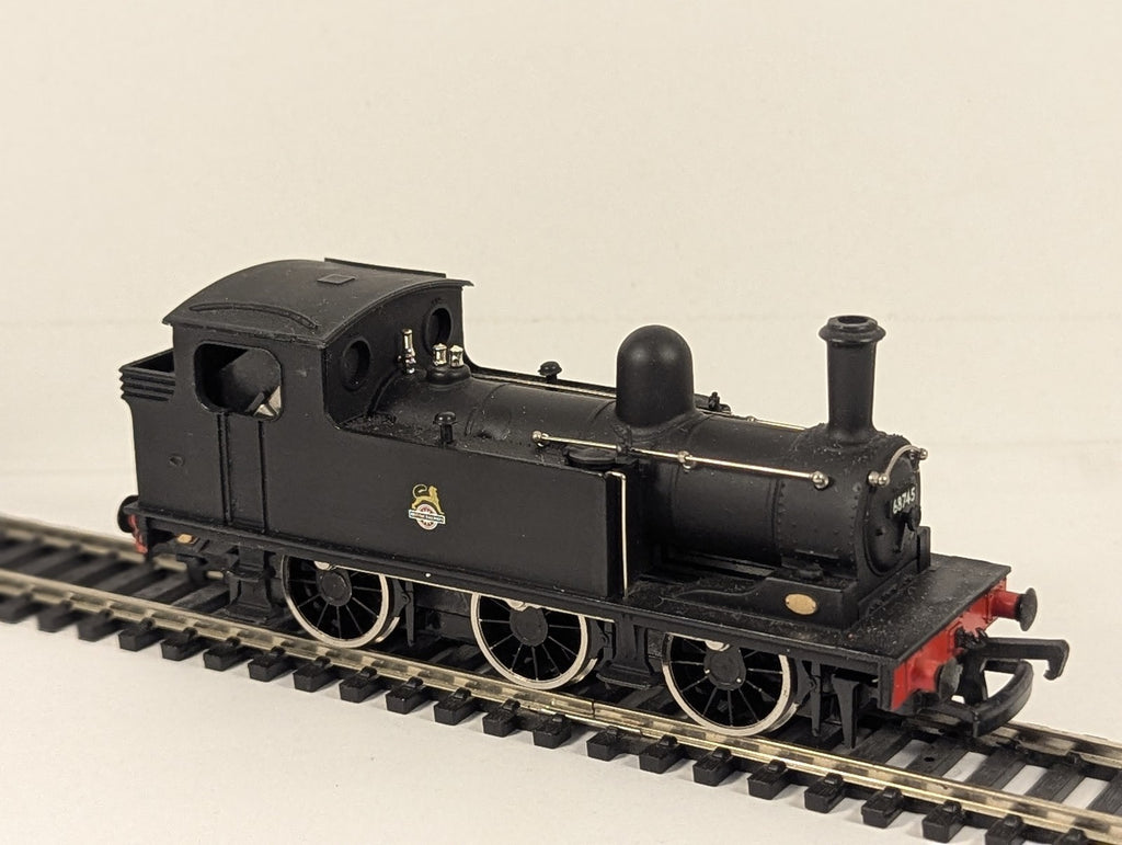 Mainline OO Gauge Class J72 0-6-0T Locomotive 68745 BR Black (Early Emblem)