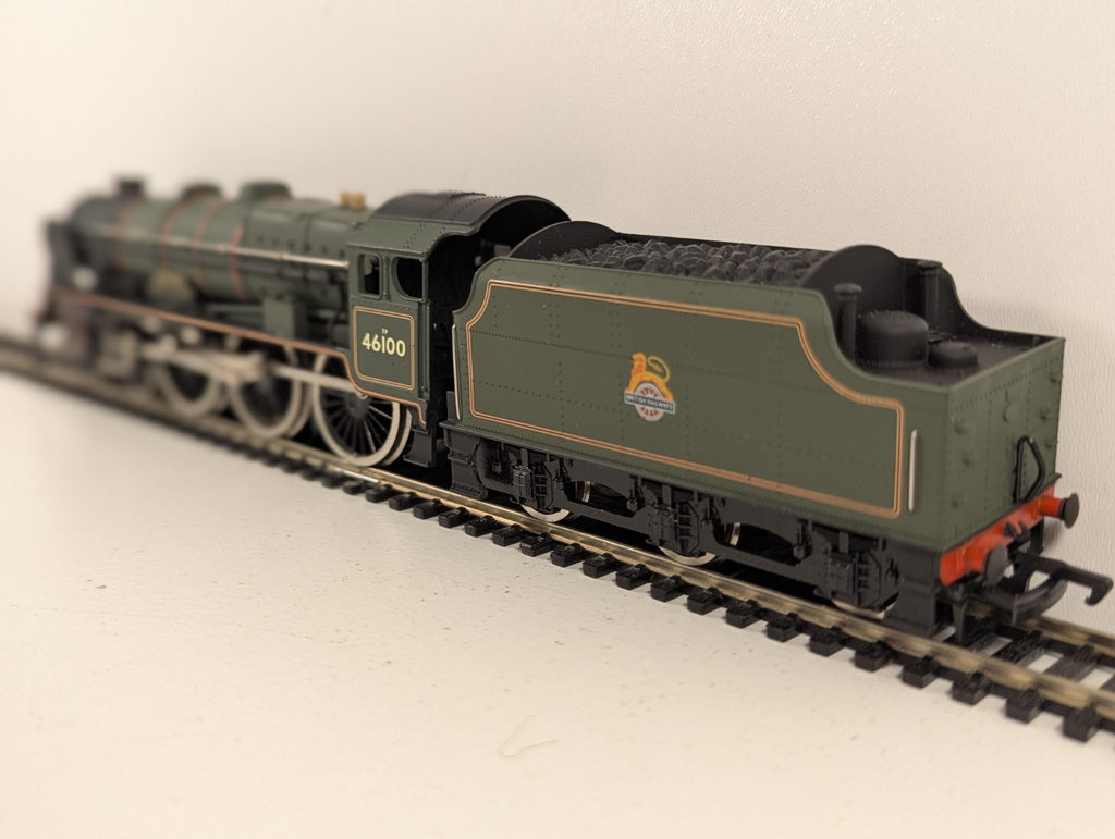 Mainline Railways 37-057 Rebuilt Scot Class 4-6-0 “Royal Scot” BR Green