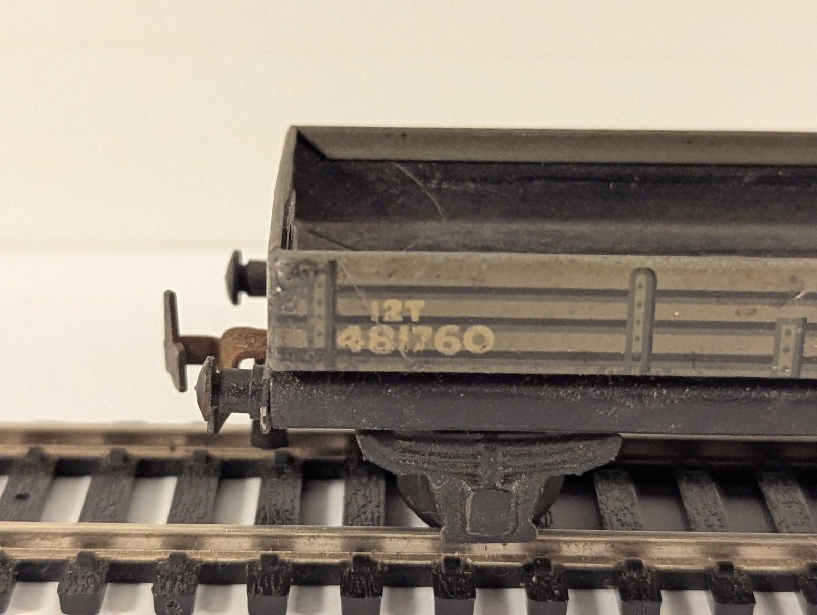 Trix Twin Railways 481760 BR 3-Plank Open Wagon Grey OO Gauge