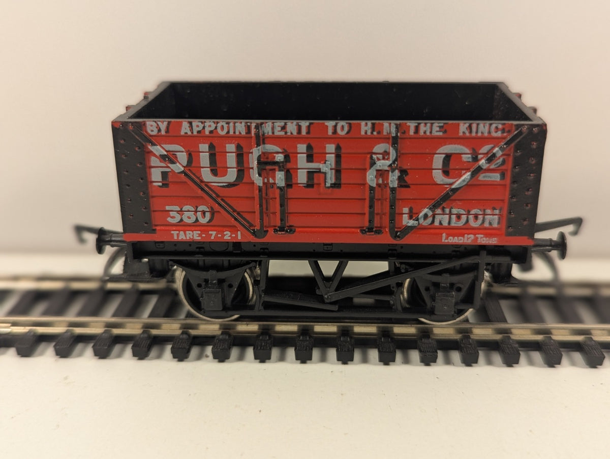 Hornby R010 OO Gauge Pugh & Co Coal Wagon