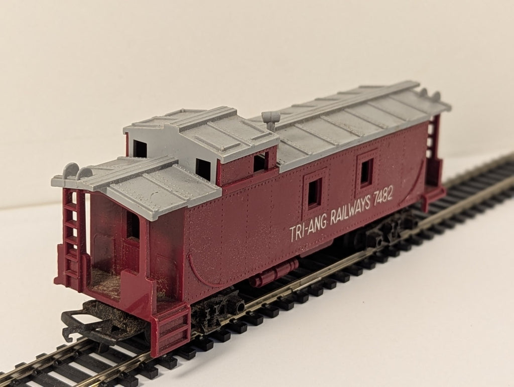 Tri-ang Railways R115 Transcontinental Caboose No. 7482