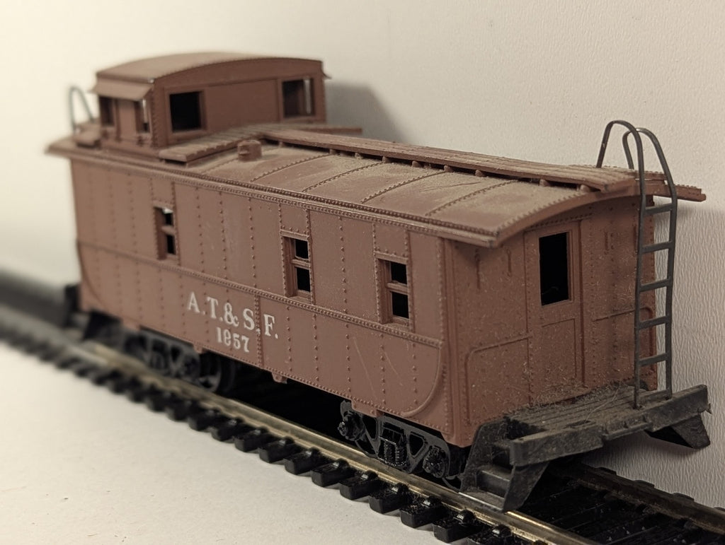 Tri-ang OO Gauge Transcontinental AT&SF Caboose 1957 AT&SF Brown R113