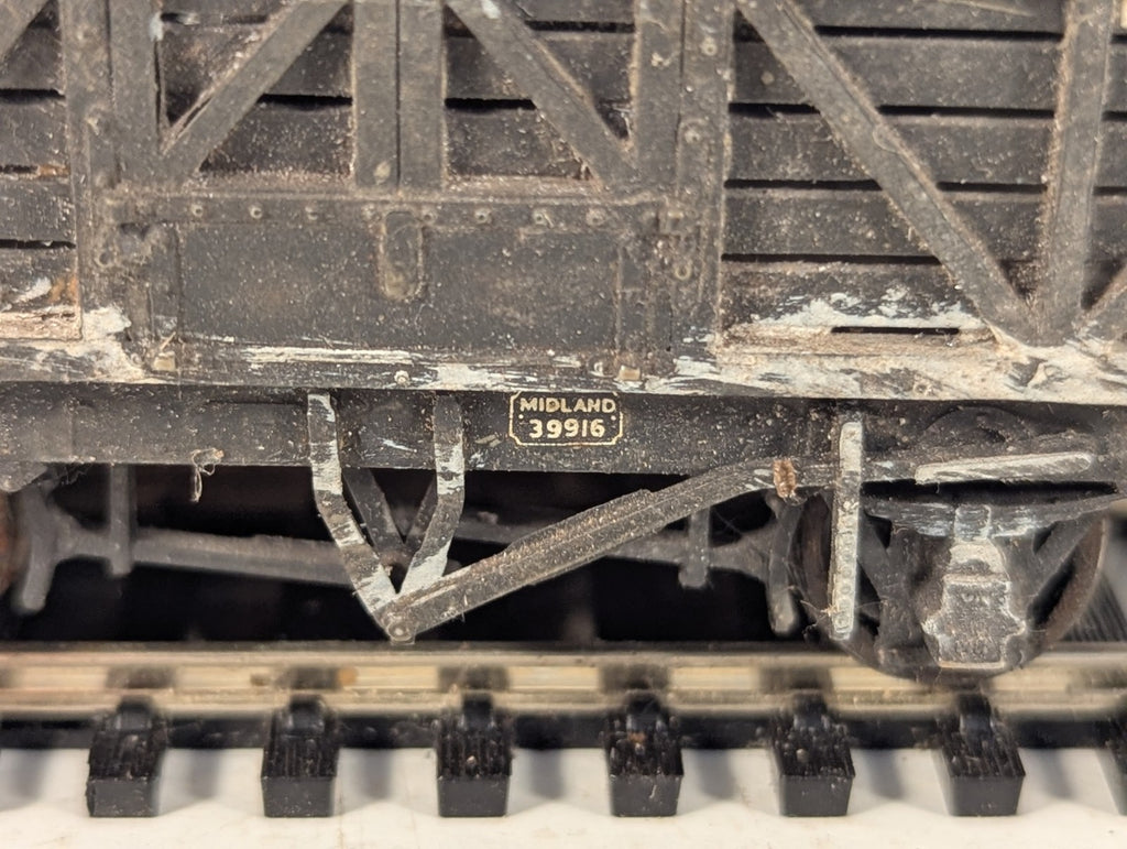 Kitbuilt OO Gauge LMS Cattle Wagon - Grey