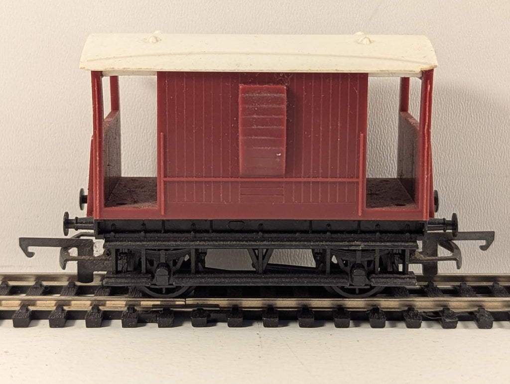 Tri-ang R16 20-Ton Brake Van