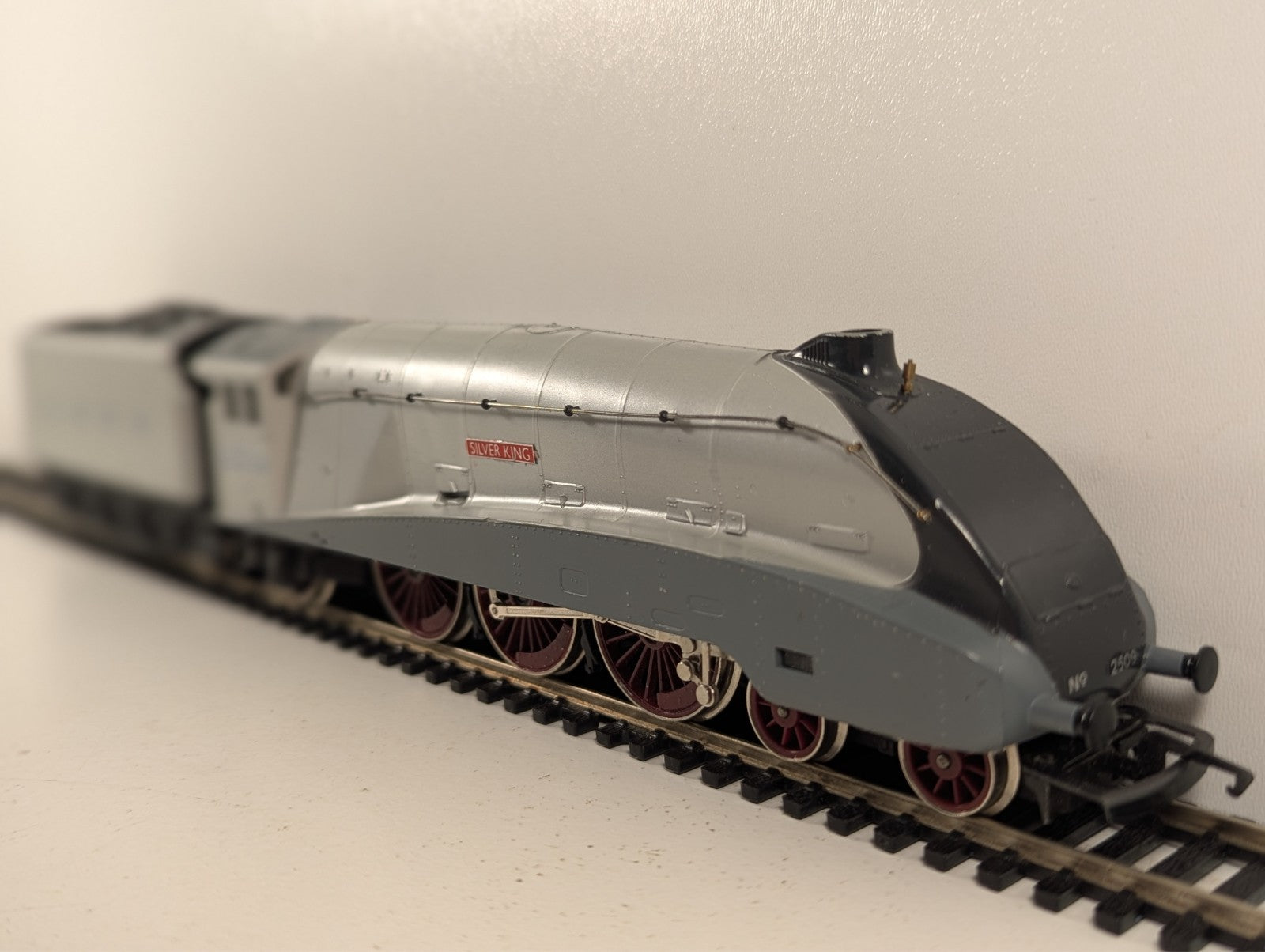 Hornby R30458 LNER Class A4 "Silver Link" Steam Locomotive OO Gauge - Boxed