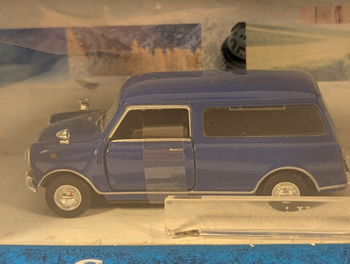 Cararama 1:43 Mini Van Die-cast Model Blue