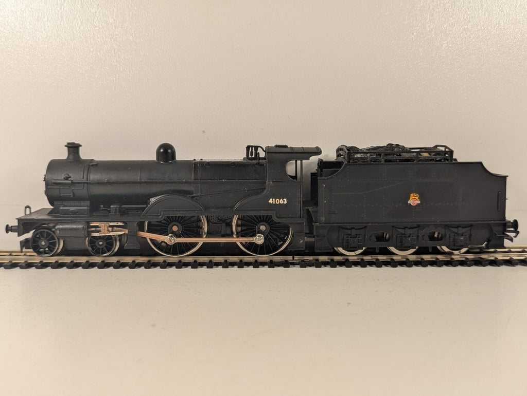 Hornby OO Gauge Class 2P 4-4-0 Steam Locomotive 41063 BR Black - Repaint