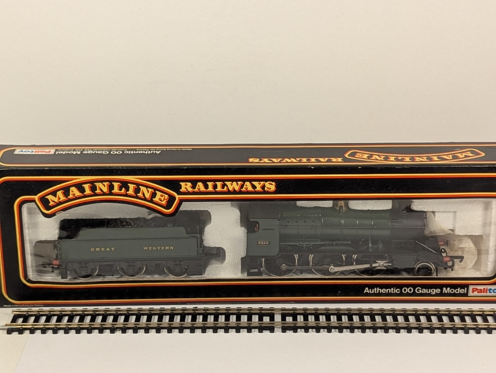 Mainline Class 43XX Mogul GWR Unlined Green Steam Locomotive - Boxed (Incorrect)
