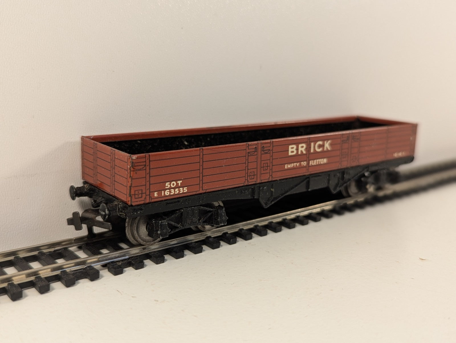 Hornby Dublo 32050 OO Gauge High Capacity Bogie Brick Wagon - Boxed