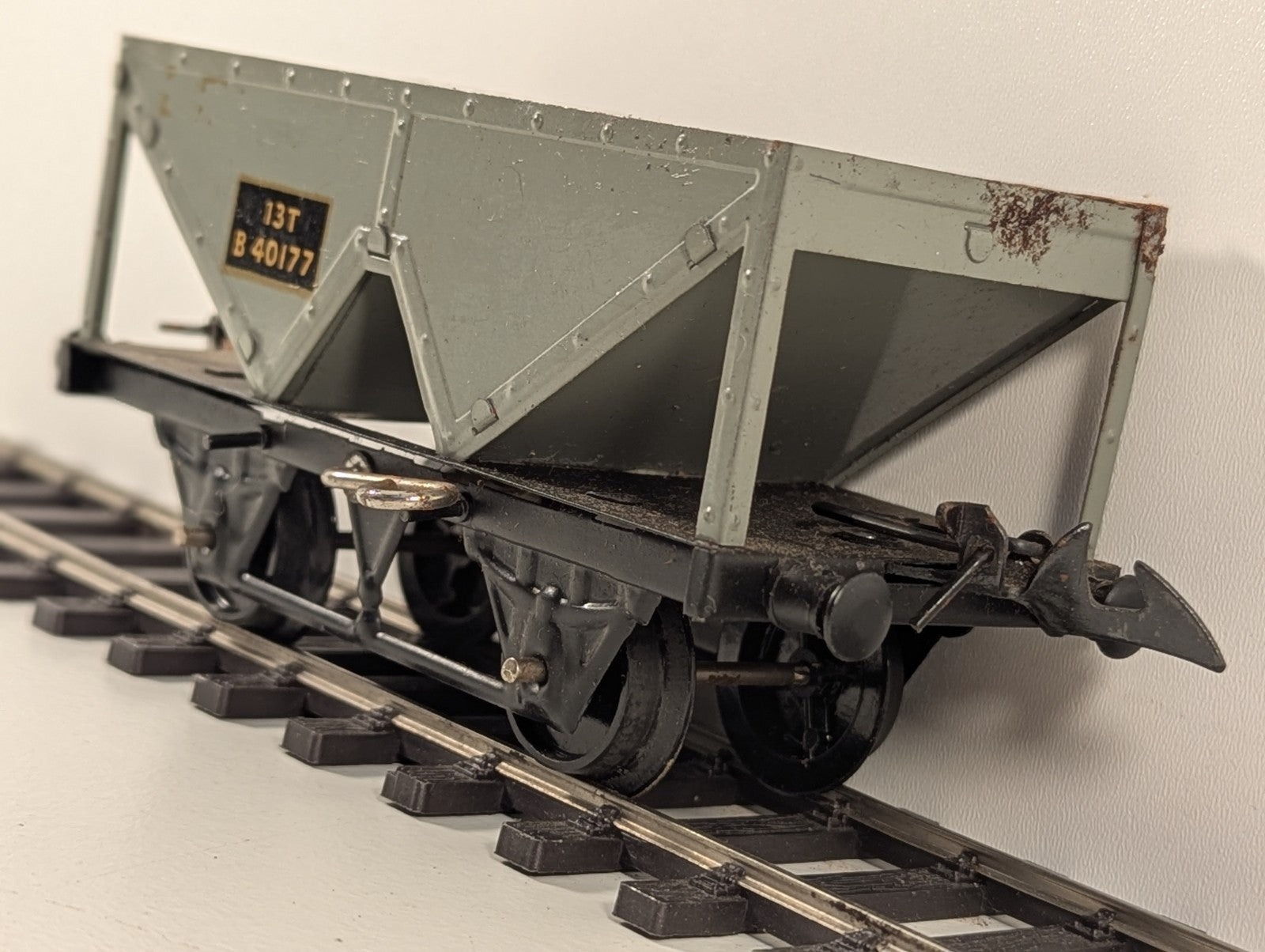 Hornby B 40177 O Gauge Tinplate 13T Hopper Wagon