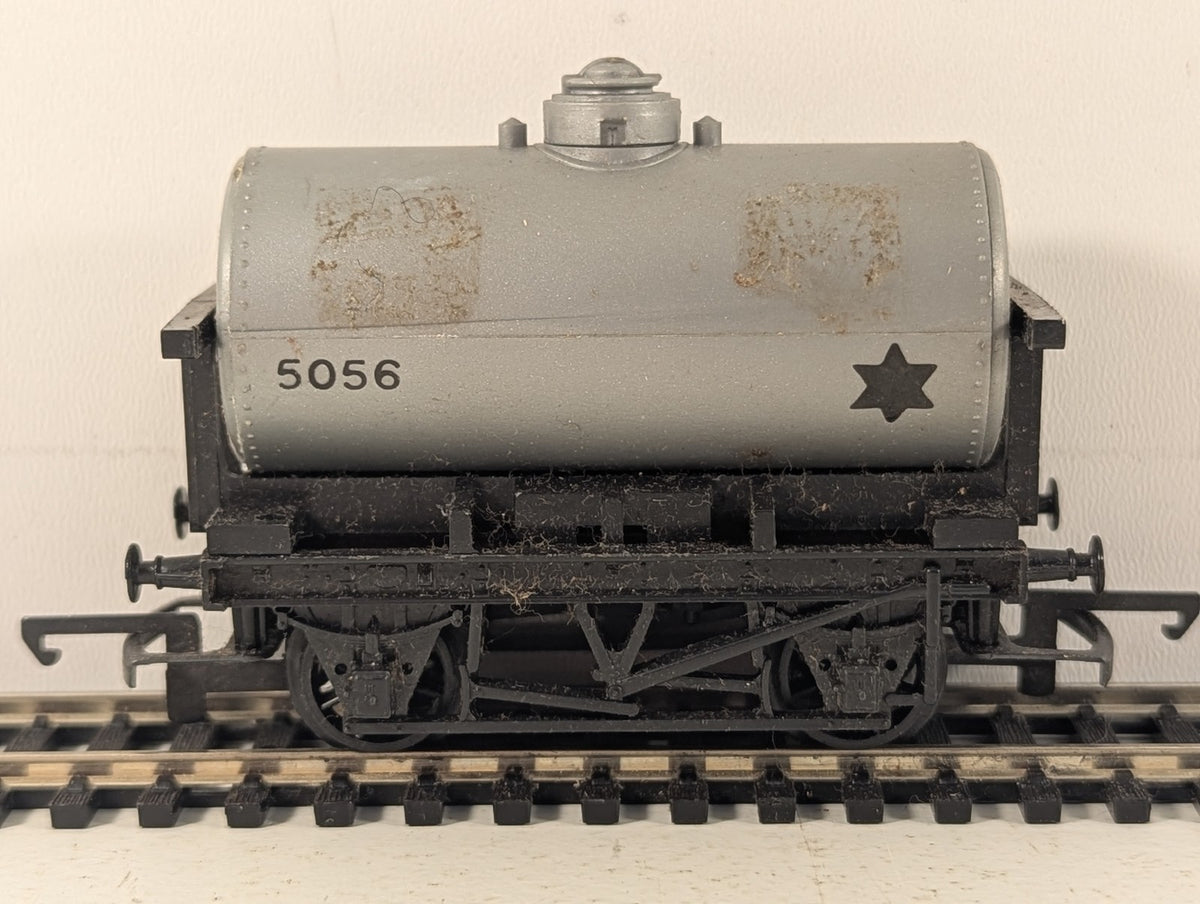 Tri-ang OO Gauge 5056 Tank Wagon Silver