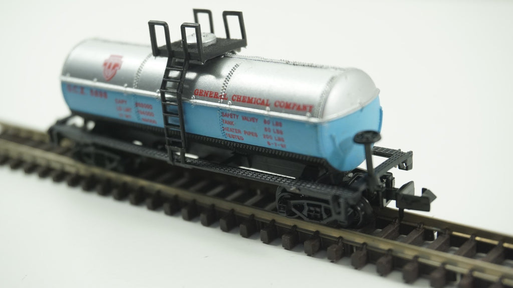 Model Power 3414 N Scale General Chemical Co. Tank Car – GCX 5298