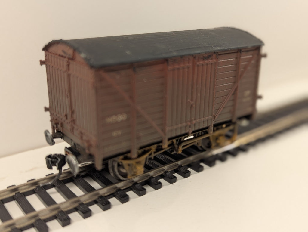 Bachmann 37-780 OO Gauge GWR 12T ‘Mogo’ Motor Car Van – BR Bauxite Weathered