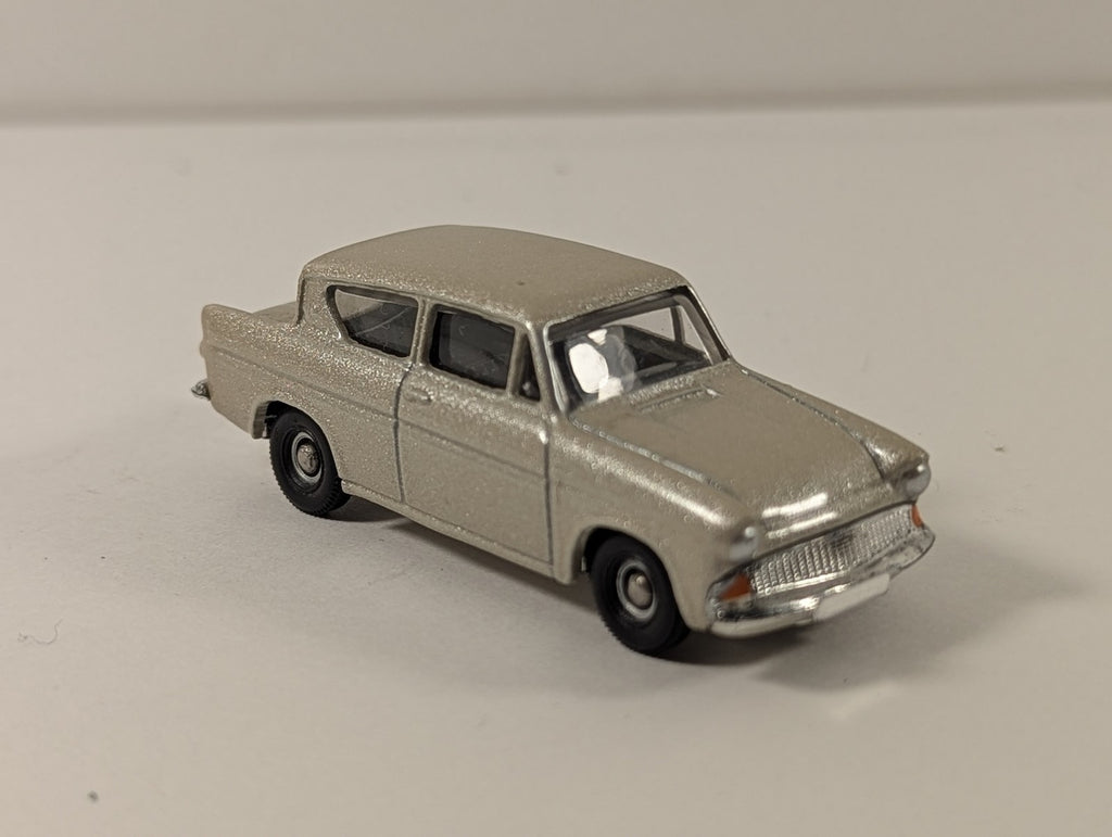 Corgi 1:76 / OO Gauge Ford Anglia 105E Die-cast Vehicle Silver