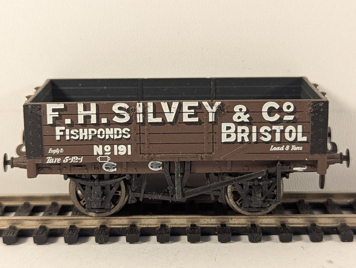 Dapol OO Gauge 5 Plank Open Wagon F.H. Silvey & Co Goods Wagon 191