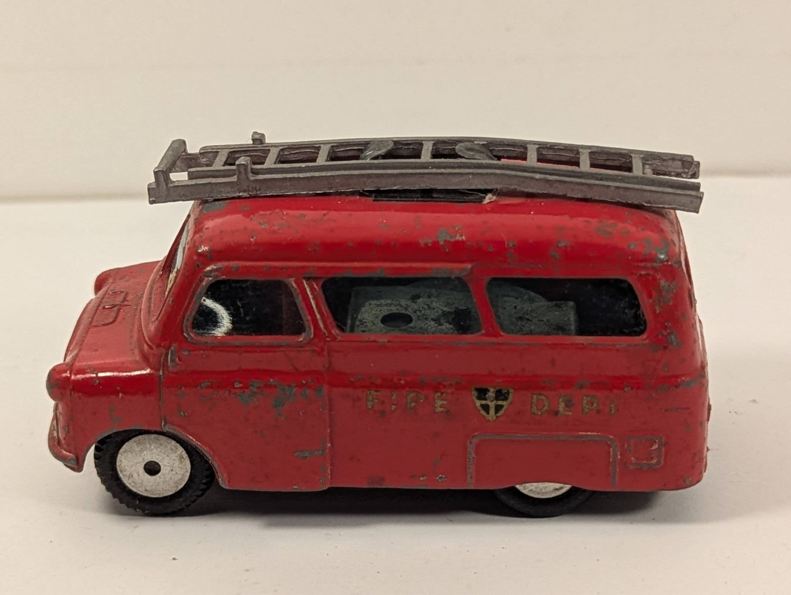 Corgi Toys 423 Bedford Fire Tender Van 1:43 Scale - Chipped Paint
