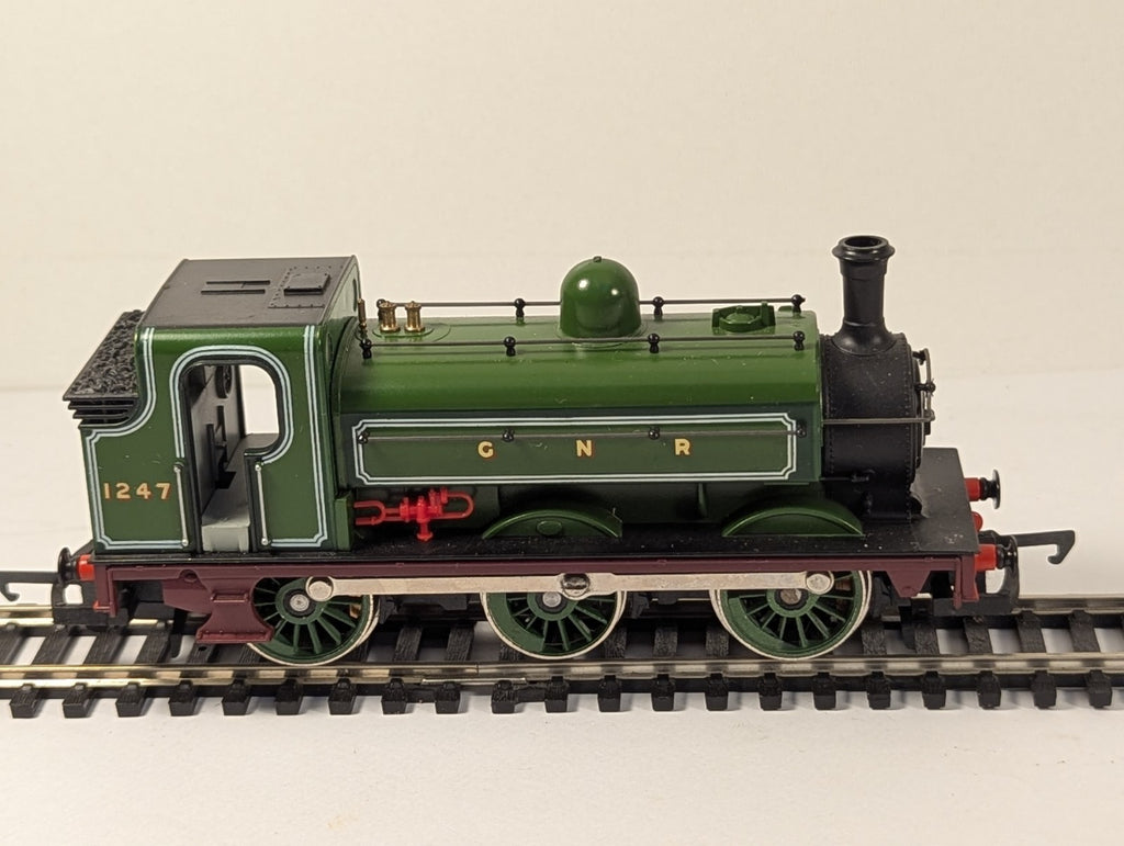 Hornby R396 GNR Class J13 0-6-0 Saddle Tank Locomotive OO Gauge