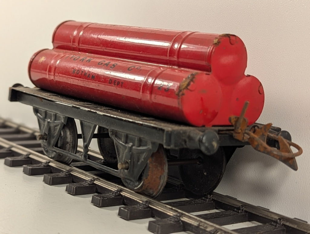 Hornby R161 O Gauge Gas Cylinder Wagon - renamed