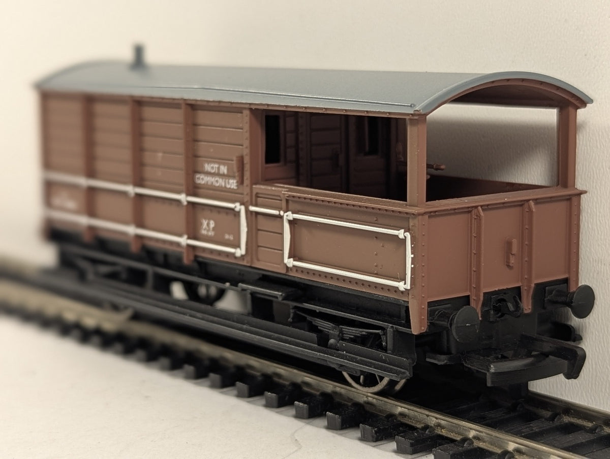 Bachmann OO Gauge 20 Ton Toad Brake Van Goods Wagon W114961 BR Brown 33-304