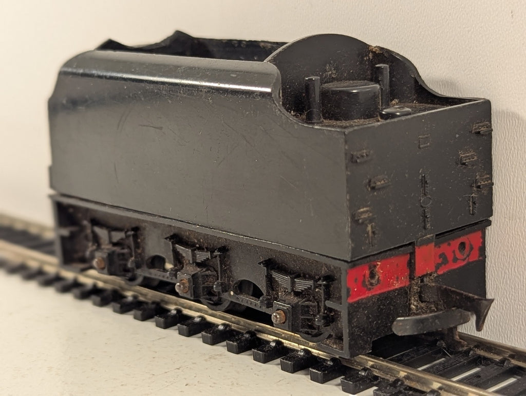 Tri-ang OO Gauge BR 6-Wheel Tender BR Black (Early Emblem) R30