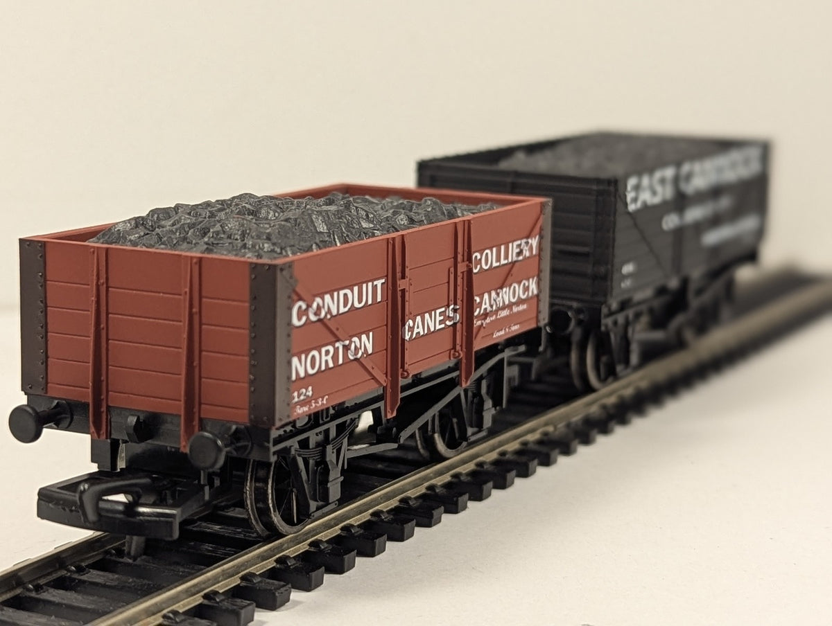 Bachmann OO Gauge Conduit Colliery & East Cannock Wagon Pack Wagons 124, 4916