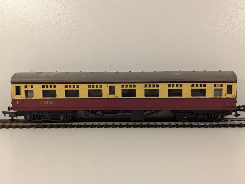 Tri-ang R29 OO Gauge Maroon & Cream Composite Brake Coach