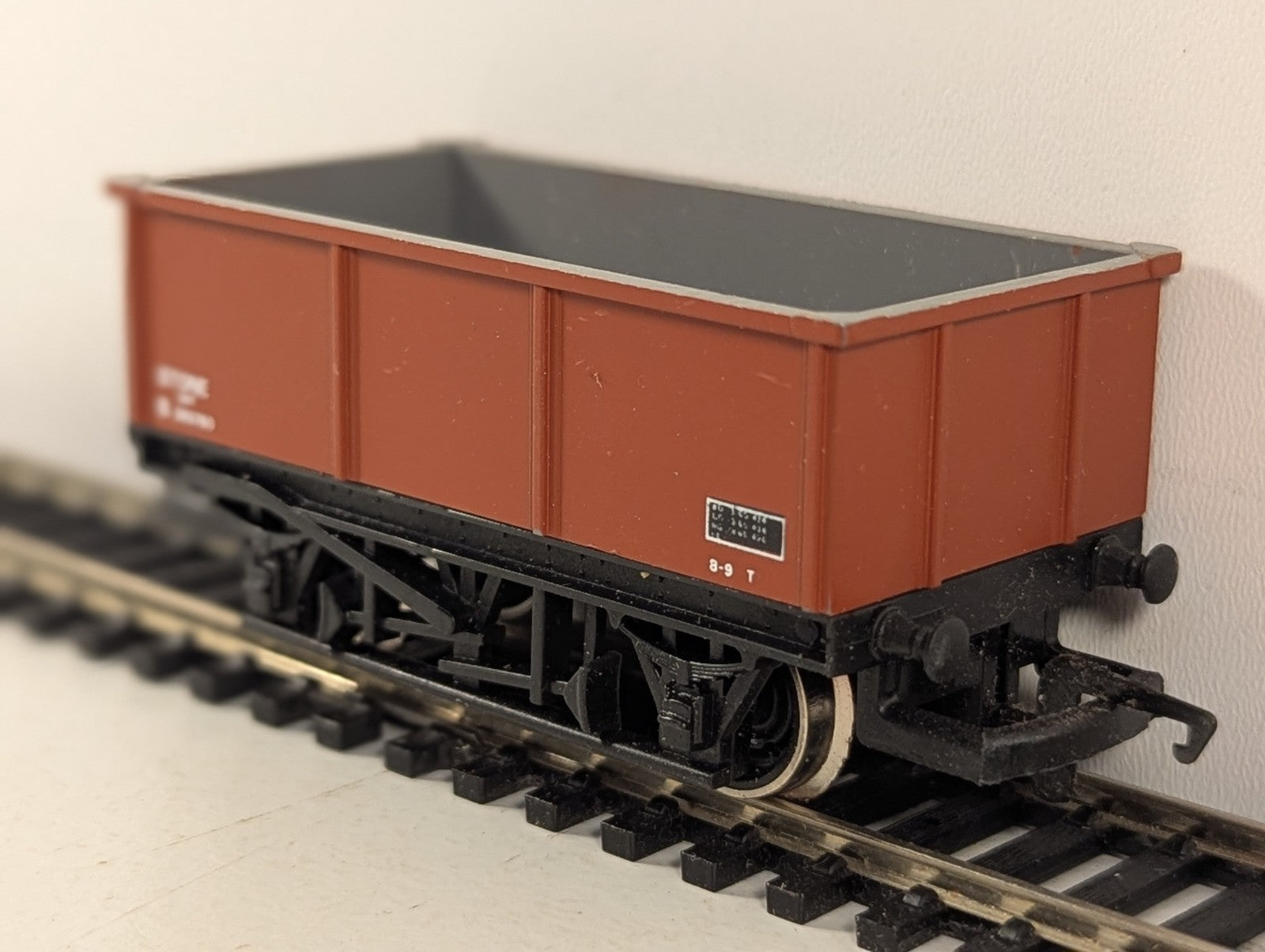 Hornby OO Gauge 26 Ton Tippler Wagon 'Stone' Goods Wagon B 385760
