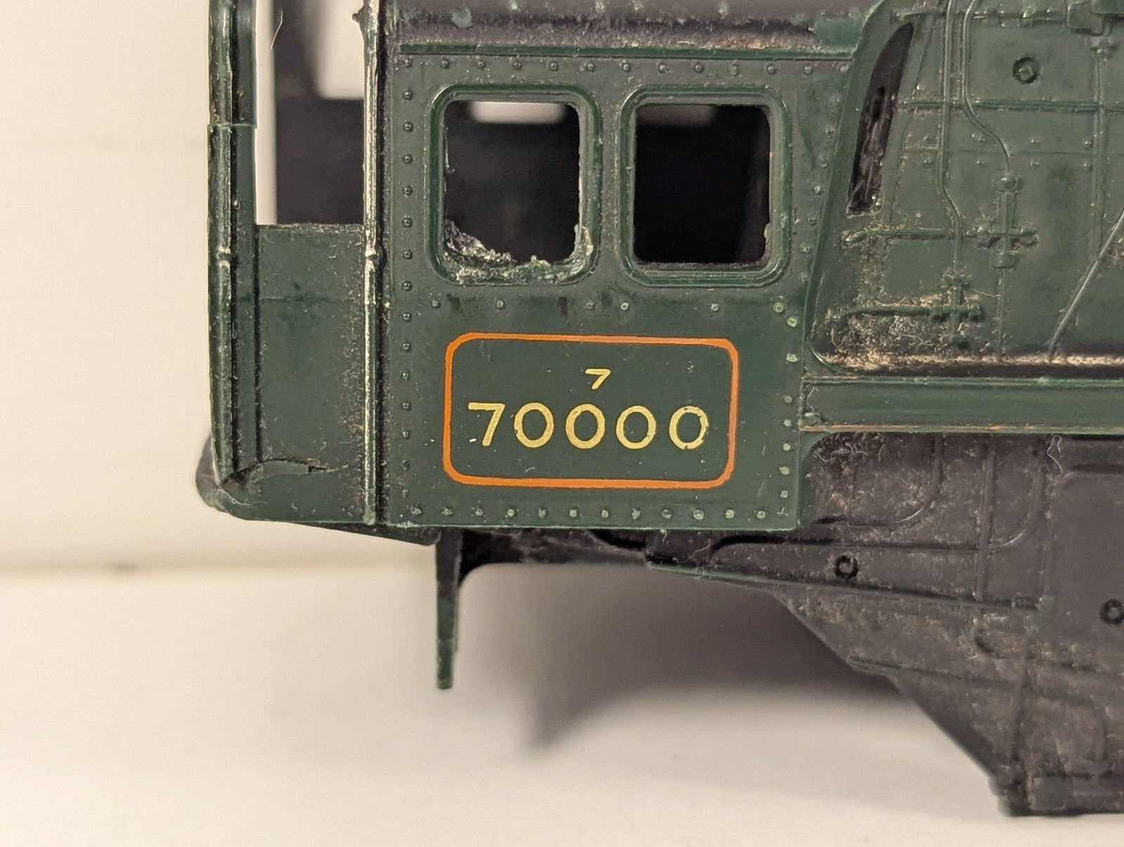 Tri-ang OO Gauge Class 7MT 'Britannia' Locomotive Body 70000 BR Green R259