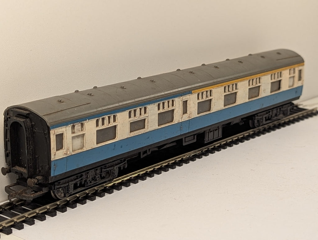 Tri-ang OO Gauge BR Mk1 Blue Grey Passenger Coach