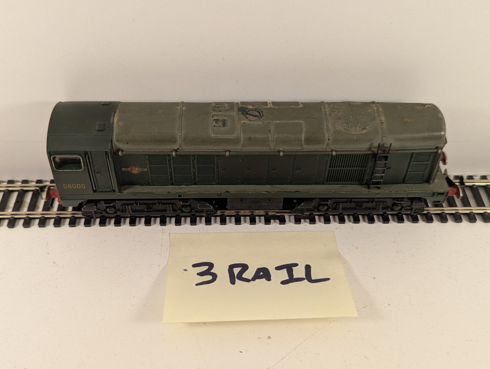 Hornby Dublo L30 OO Gauge BR Class 20 Diesel Locomotive Green - 3 Rail