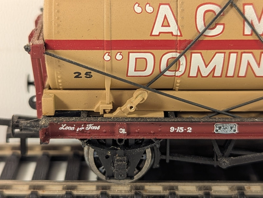 Bachmann OO Gauge 14 Ton Tank Wagon 'Acme Dominion' 25 37-079