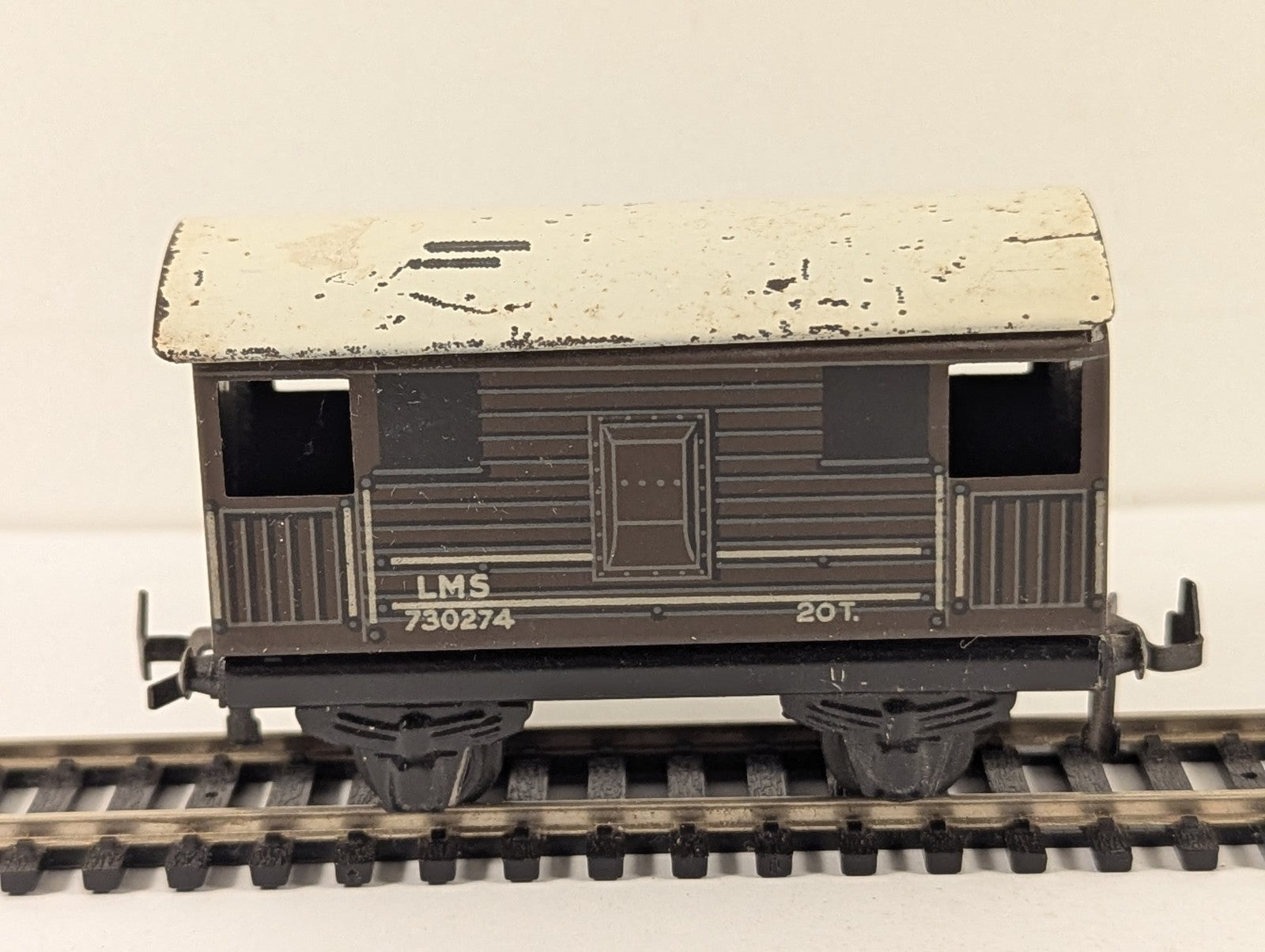 Trix OO Gauge LMS Goods Brake Van - Chipped Paint
