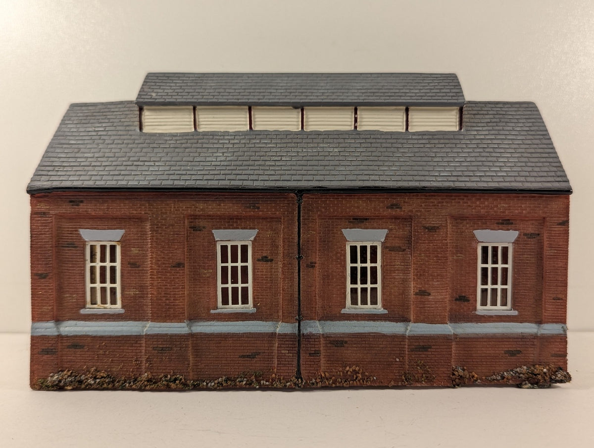 Hornby OO Gauge Skaledale Engine Shed Building R8511