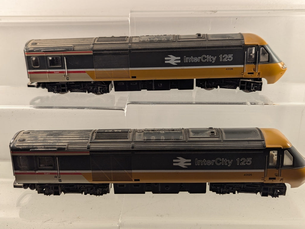 Hornby OO Gauge InterCity 125 HST Standard Livery Motorised & Dummy Power Cars