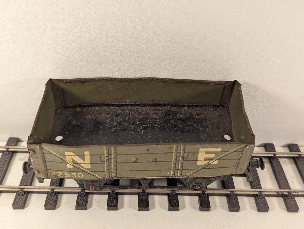 Hornby Series O Gauge North Eastern Open Wagon - Missing Couplings