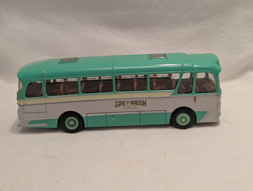 EFE 1:76 Scale Harrington Cavalier Grey-Green Coaches Die-cast Coach