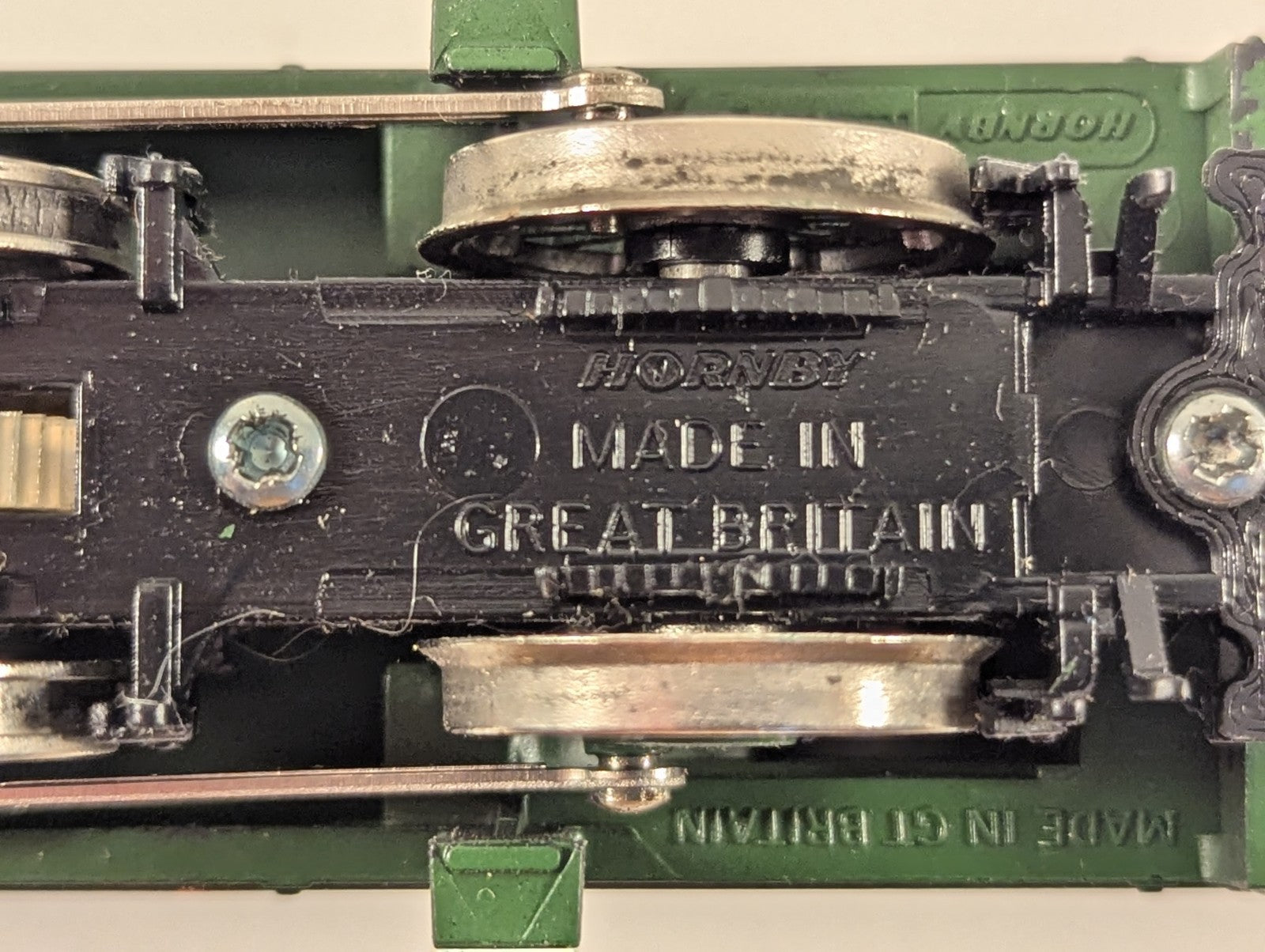 Hornby R316 LNER Class J83 0-6-0 Tank Locomotive OO Gauge - Wrong Couplings
